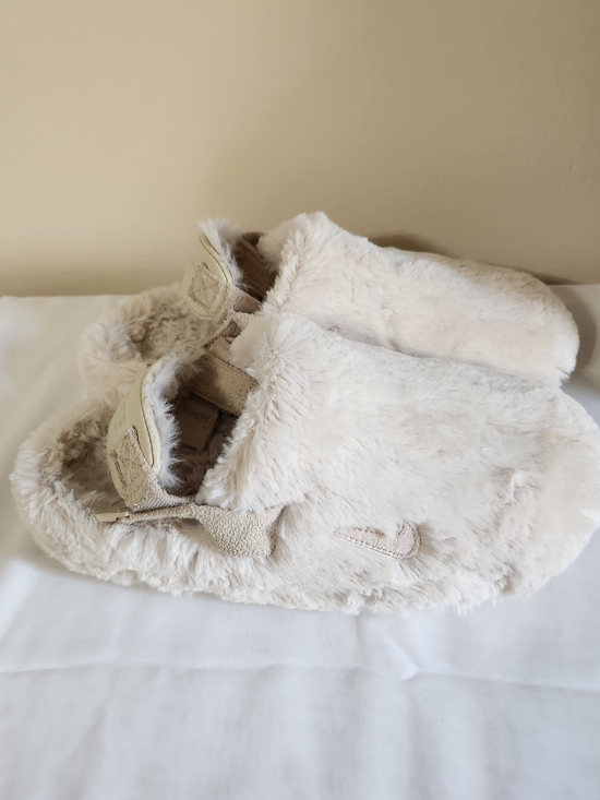 Nike Shoes - Nike Women's Plush Fuzzy Slip-On Slippers in Light Cream